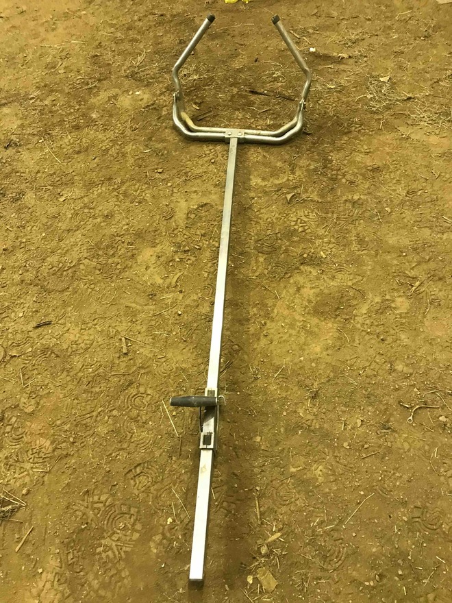 Calf Puller 1.6m long pole Farm Tender